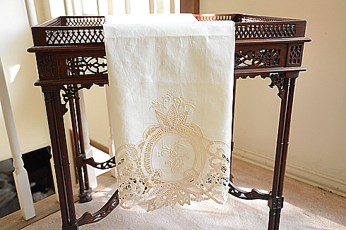 Princess Battenburg Lace Bath Towel. 28"x48". Ecru Color